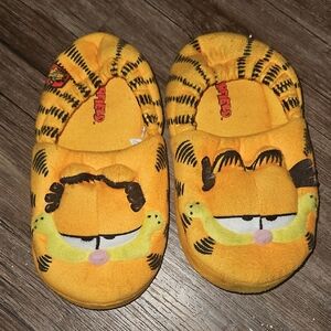 Good Condition Kids Size 2/3 Garfield The Cat Slippers